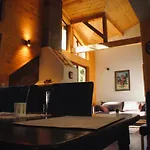 Villa Mischa