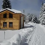 Mischa Villa Grashtitsa
